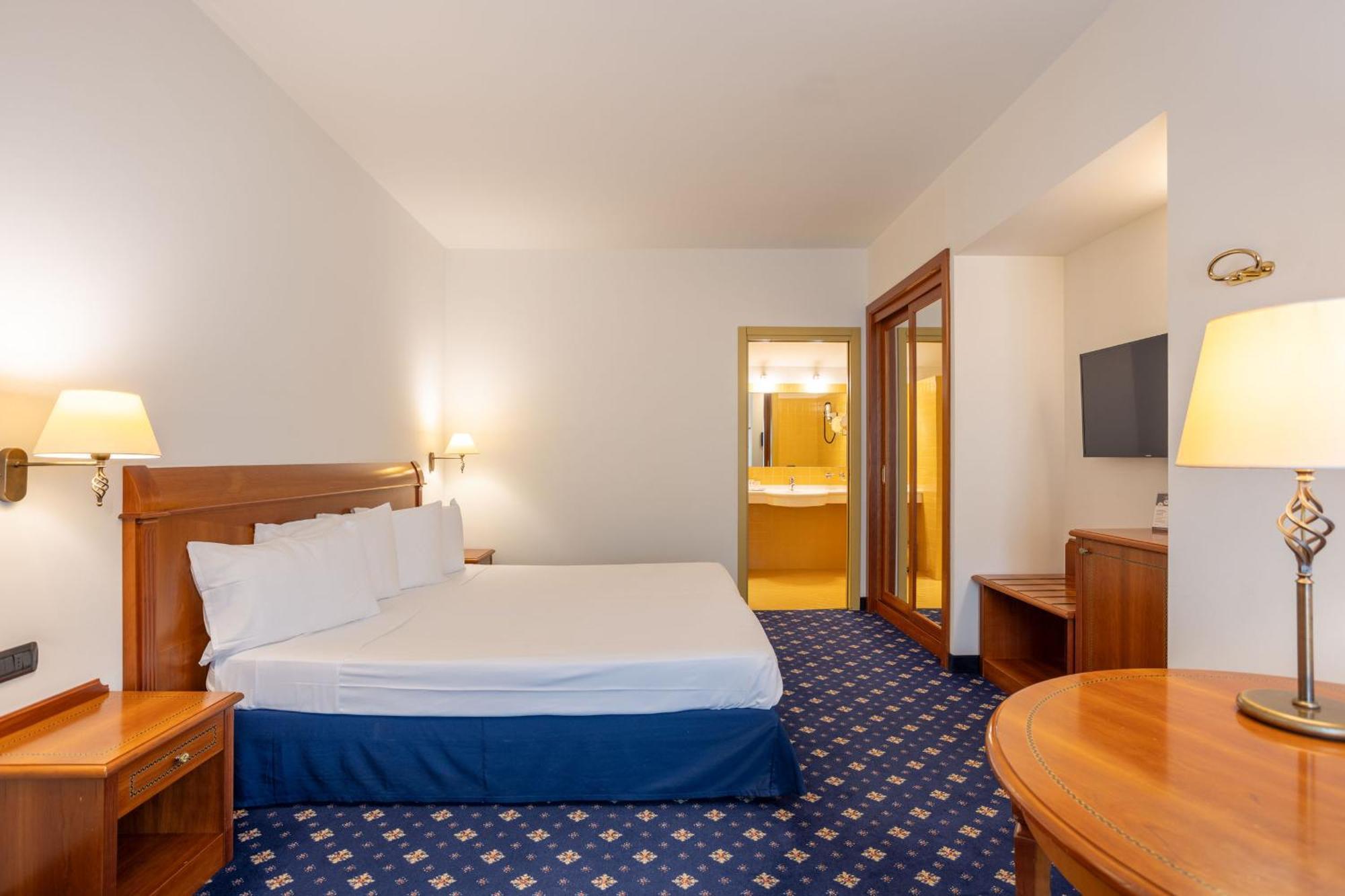 Hotel Ovest Piacenza Exteriér fotografie