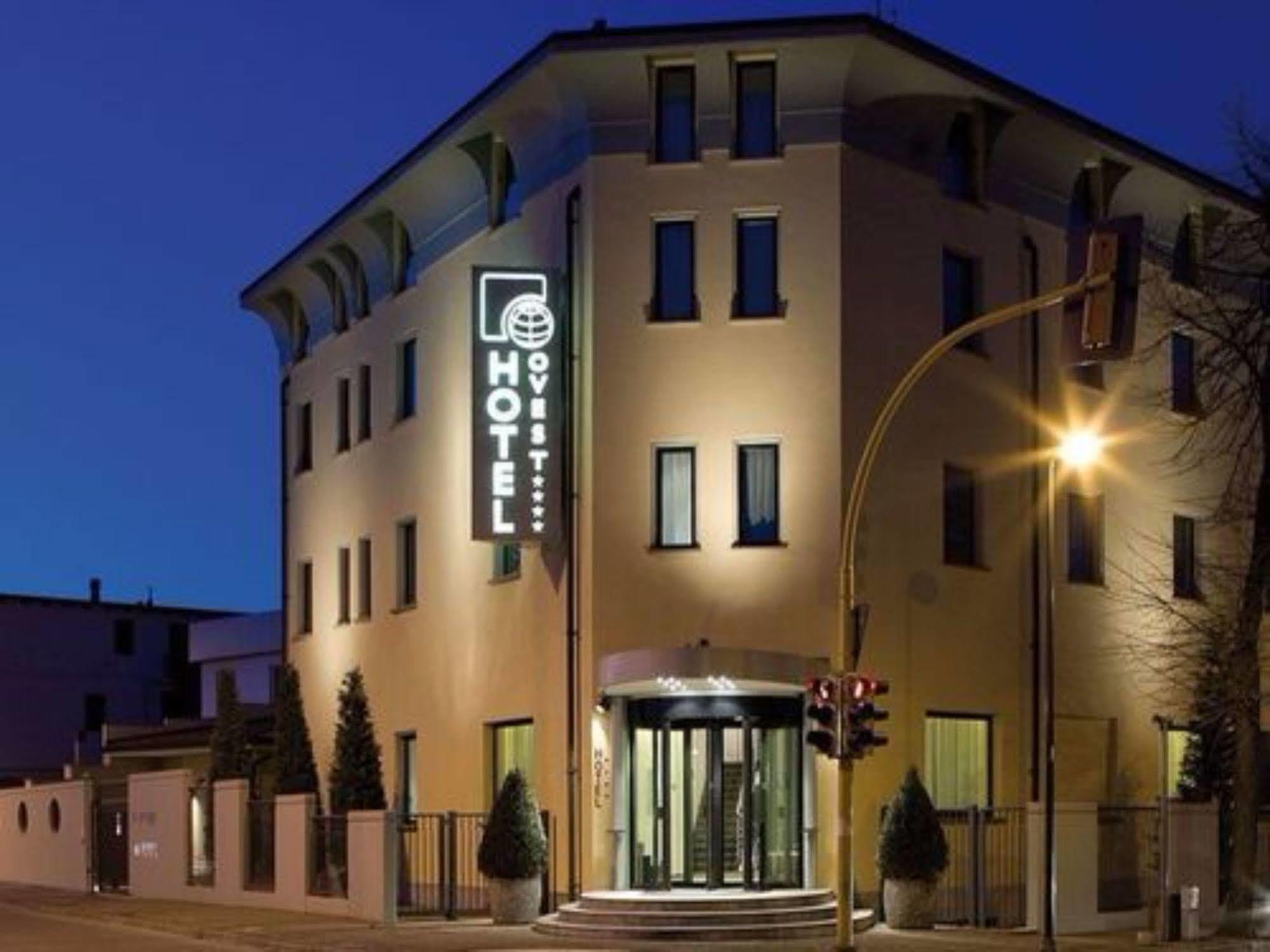 Hotel Ovest Piacenza Exteriér fotografie