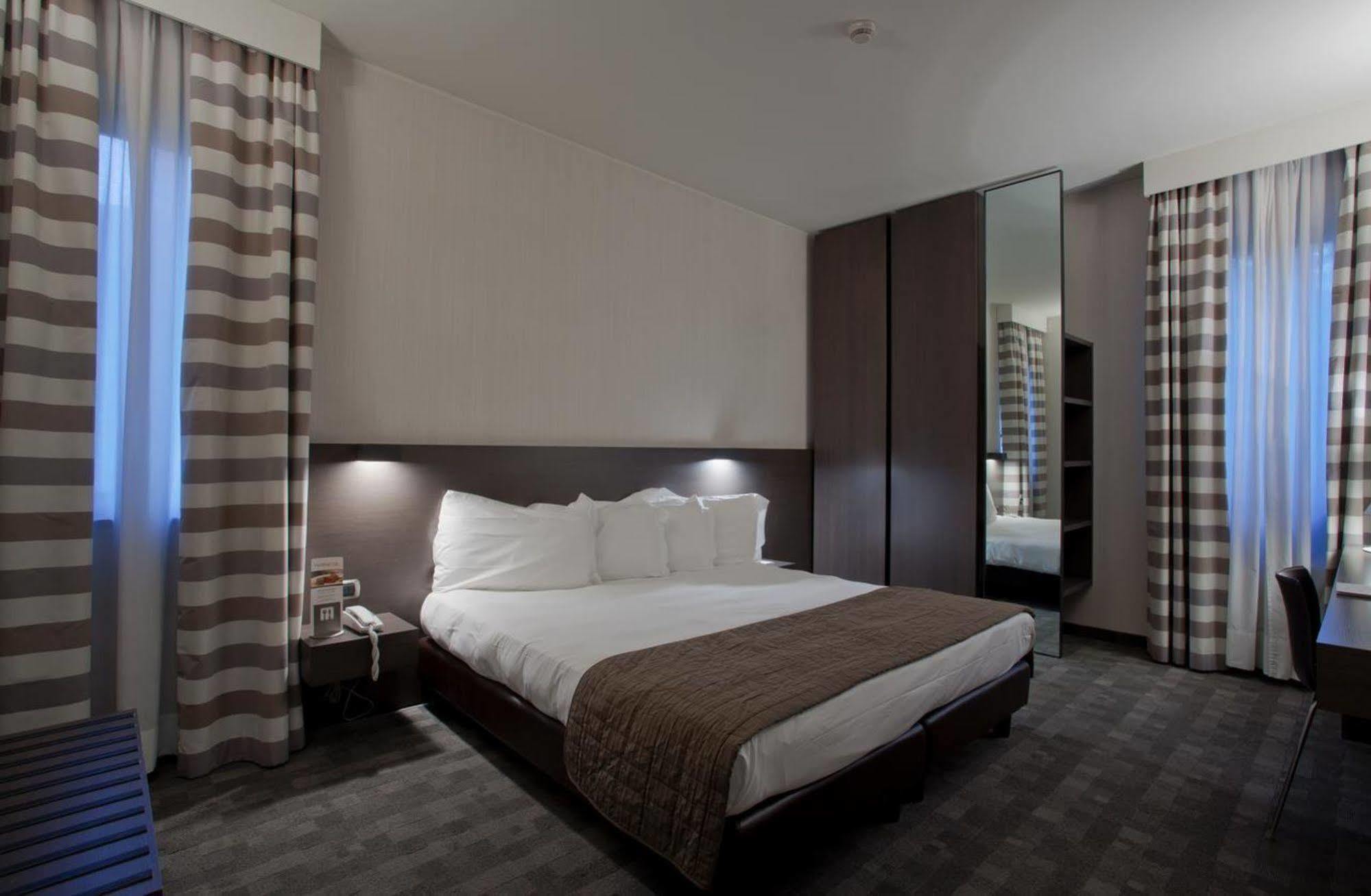 Hotel Ovest Piacenza Exteriér fotografie